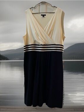3X Lands' End Fit&Flare Cream/Black,Stretchy Cotton Blend.Coastal. Pleated Skirt